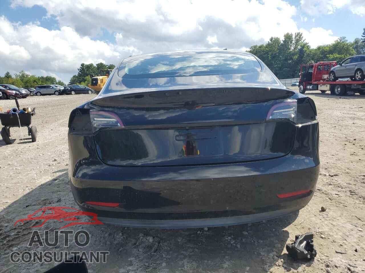 TESLA MODEL 3 2018 - 5YJ3E1EA7JF154553