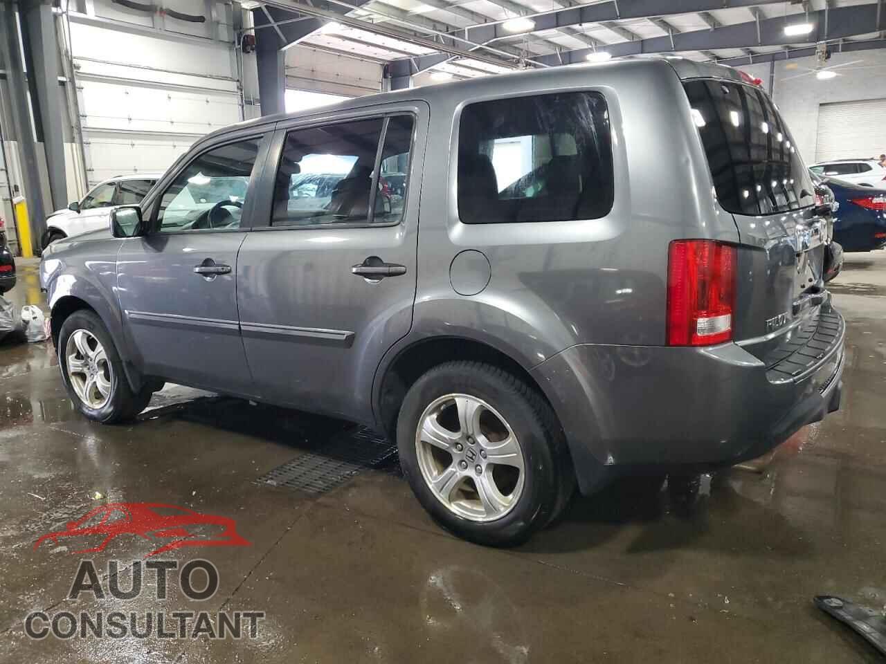 HONDA PILOT 2013 - 5FNYF4H66DB043573