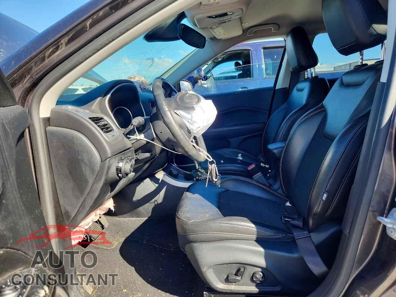 JEEP COMPASS 2018 - 3C4NJDBB5JT283864