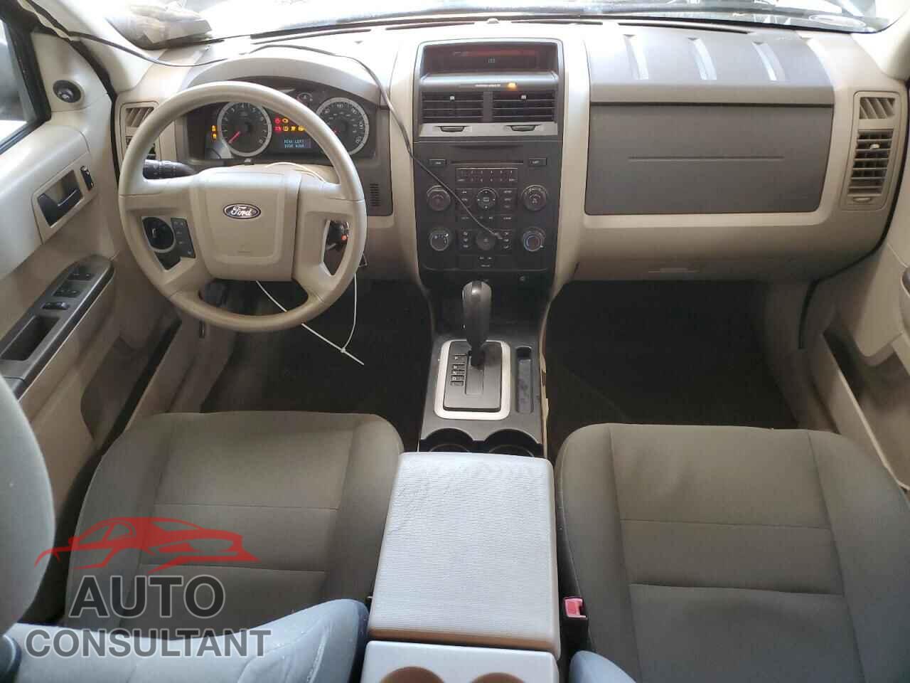 FORD ESCAPE 2011 - 1FMCU9C77BKB96701