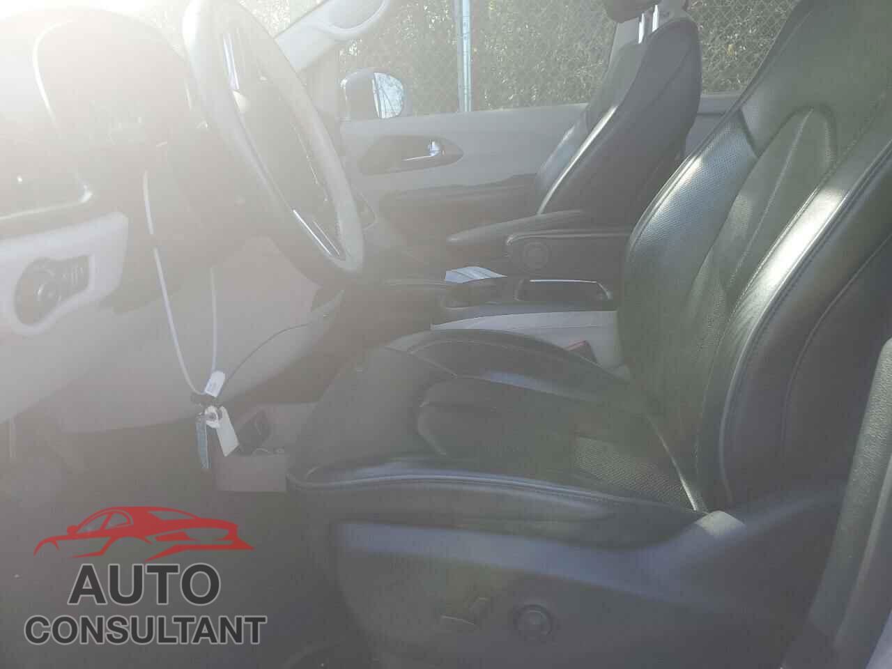 CHRYSLER PACIFICA 2020 - 2C4RC1GG5LR150283
