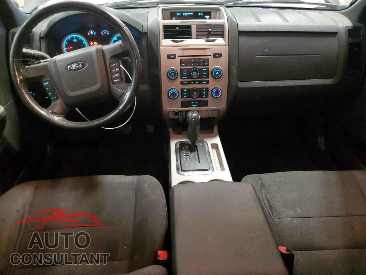 FORD ESCAPE 2009 - 1FMCU93G79KB09471