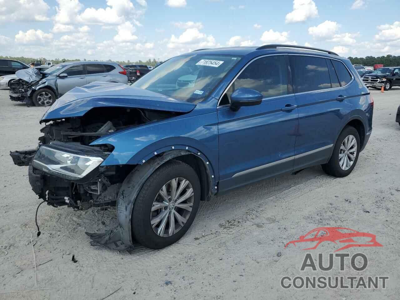 VOLKSWAGEN TIGUAN 2018 - 3VV3B7AX1JM091565