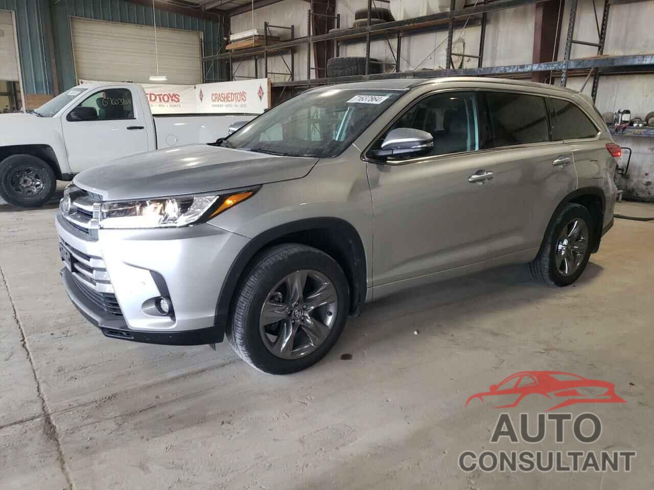 TOYOTA HIGHLANDER 2019 - 5TDDZRFH6KS736076