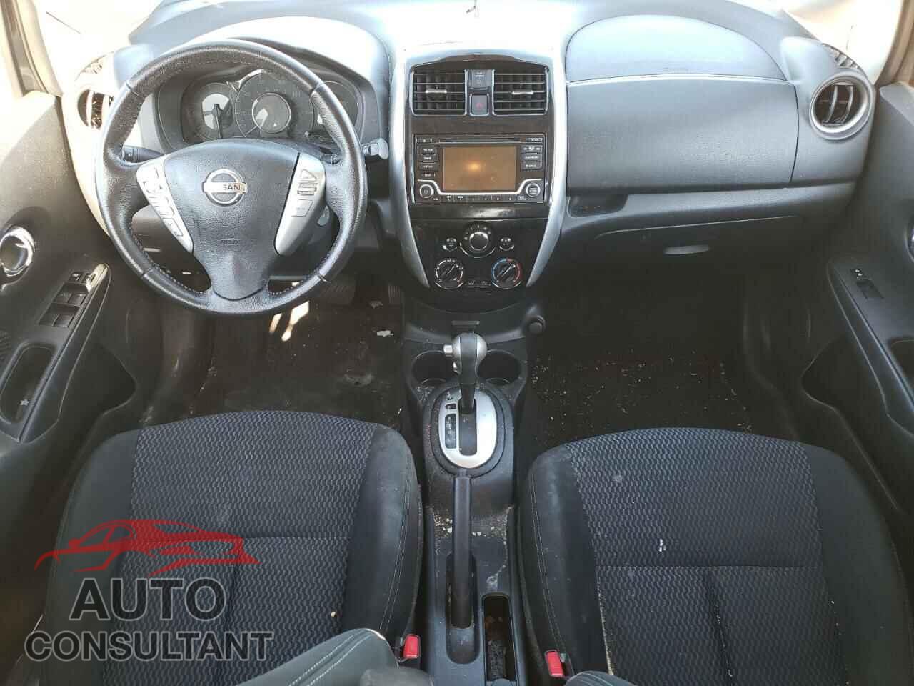 NISSAN VERSA 2017 - 3N1CE2CP0HL356355