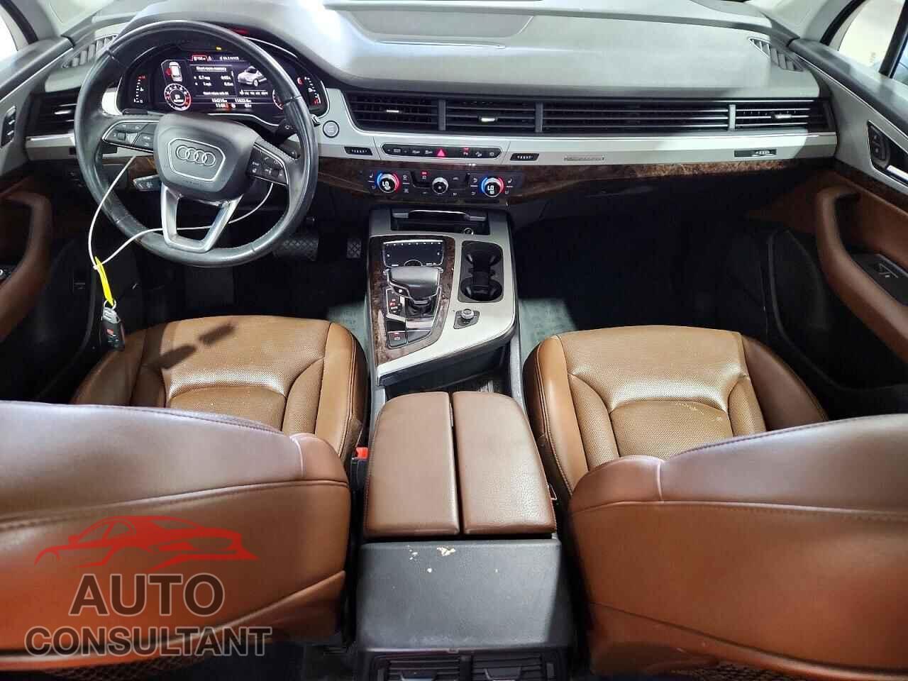 AUDI Q7 2018 - WA1LHAF71JD003218