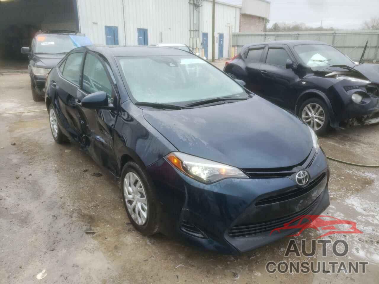 TOYOTA COROLLA 2018 - 5YFBURHE3JP854411