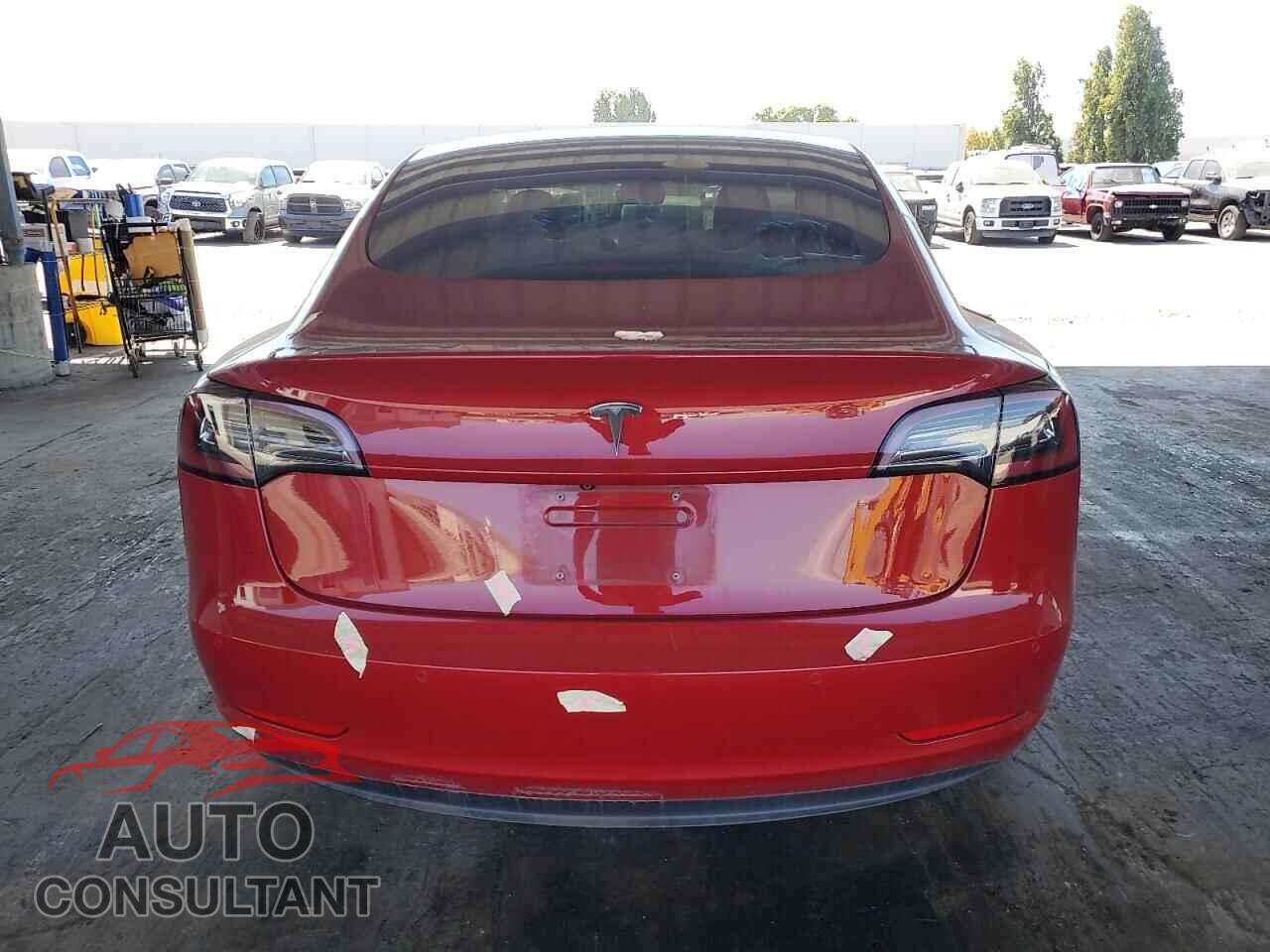 TESLA MODEL 3 2018 - 5YJ3E1EA5JF043130