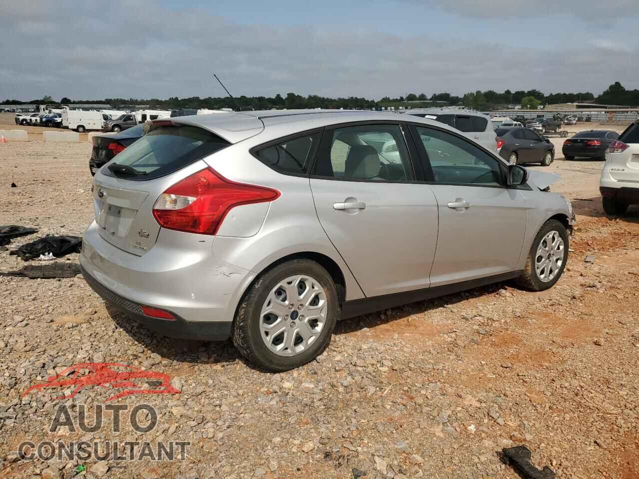 FORD FOCUS 2012 - 1FAHP3K26CL435113