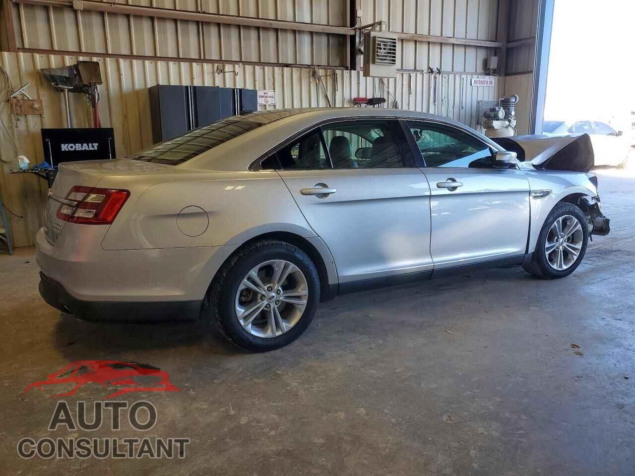 FORD TAURUS 2013 - 1FAHP2E83DG172082