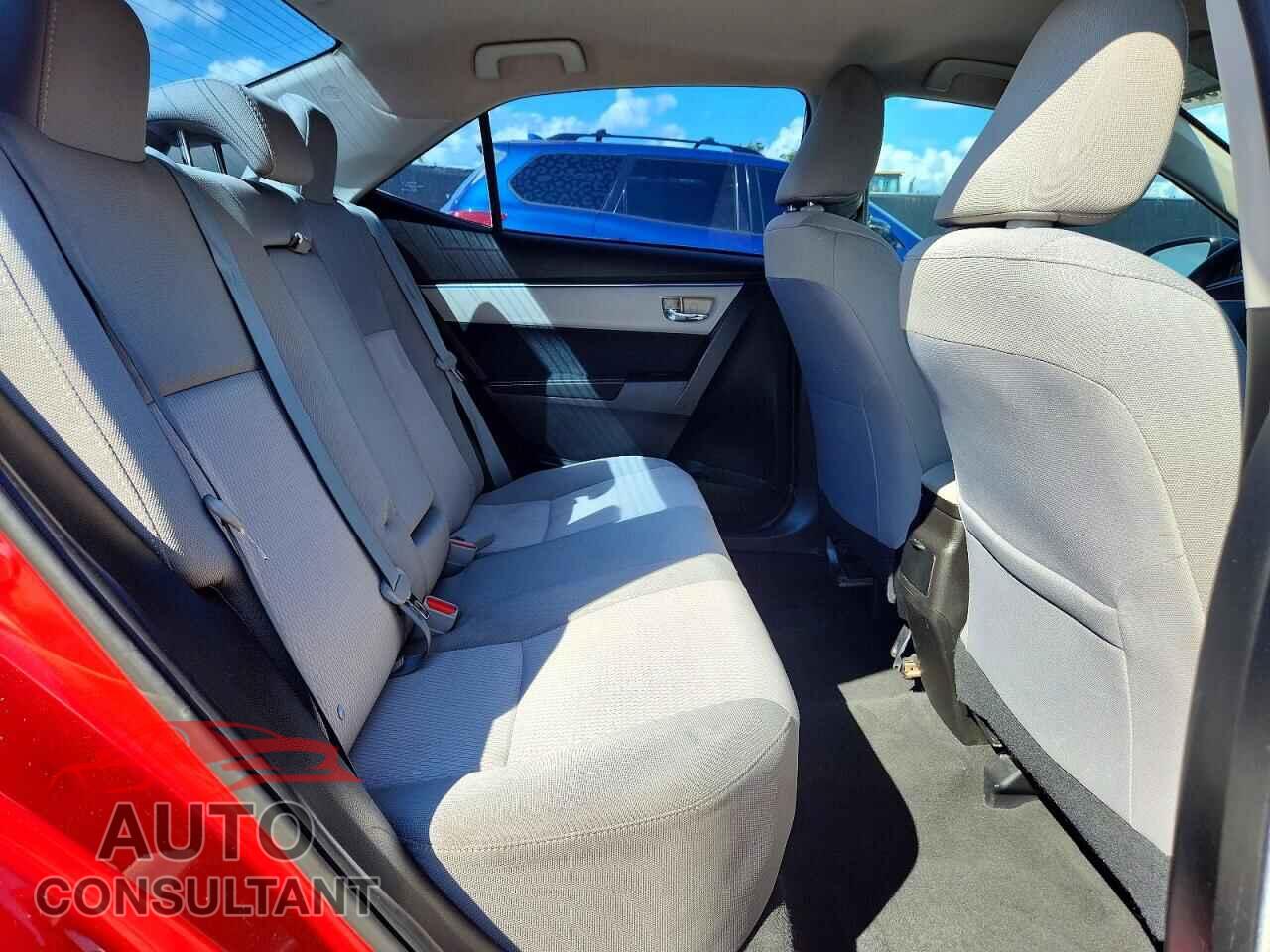 TOYOTA COROLLA 2015 - 5YFBURHE3FP318517