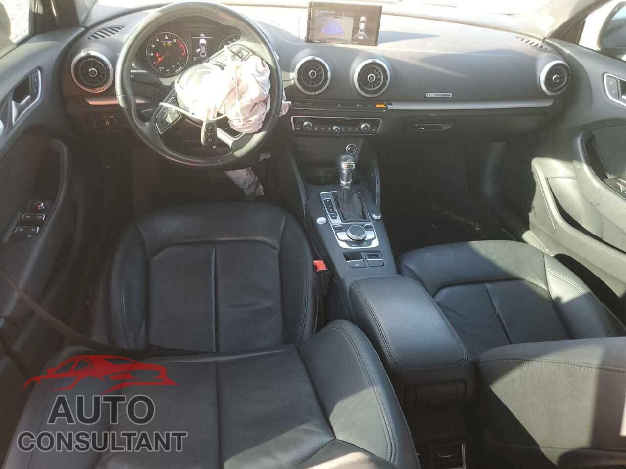 AUDI A3 2019 - WAUAUGFFXKA085825