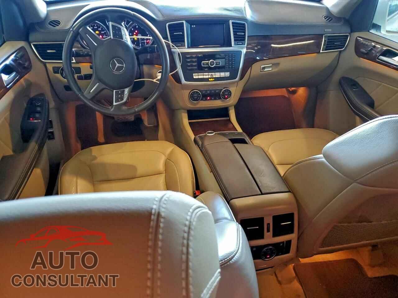 MERCEDES-BENZ GL-CLASS 2013 - 4JGDF7CE6DA101247