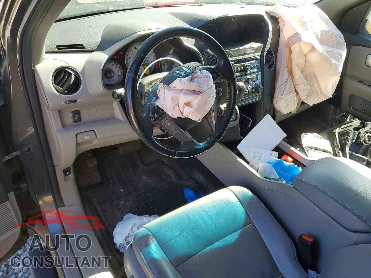 HONDA PILOT 2013 - 5FNYF4H53DB055428
