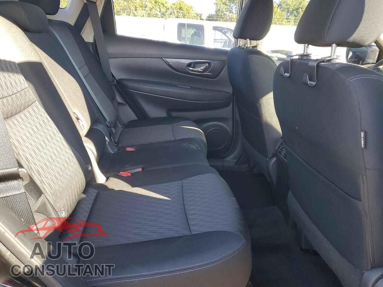 NISSAN ROGUE 2018 - KNMAT2MT4JP511392