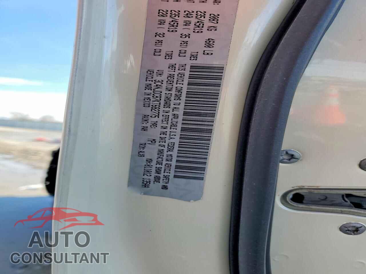JEEP COMPASS 2019 - 3C4NJDCB7KT682775