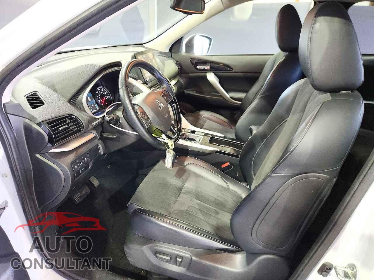 MITSUBISHI ECLIPSE 2025 - JA4ATWAA3SZ010830