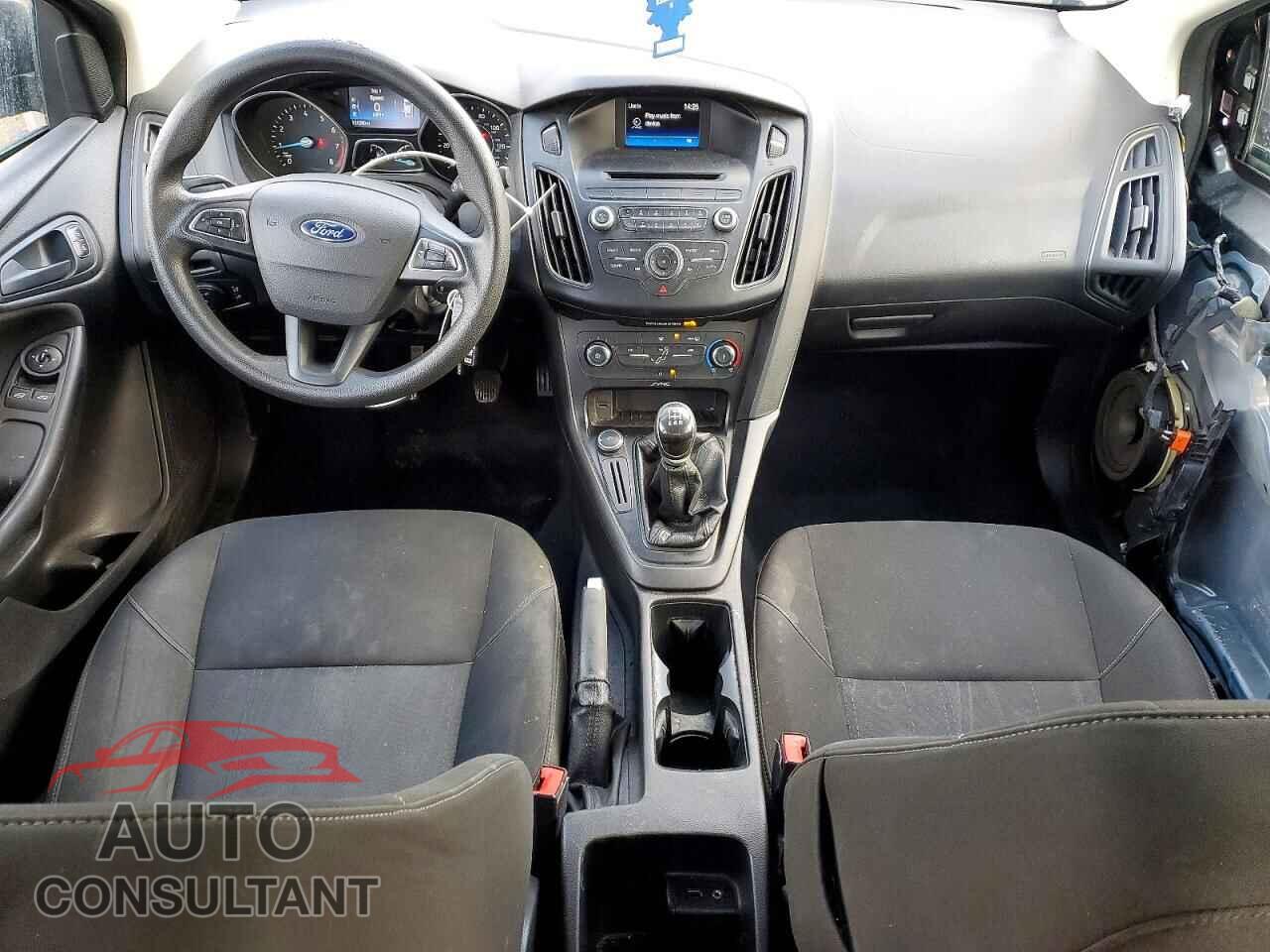 FORD FOCUS 2015 - 1FADP3E26FL253586