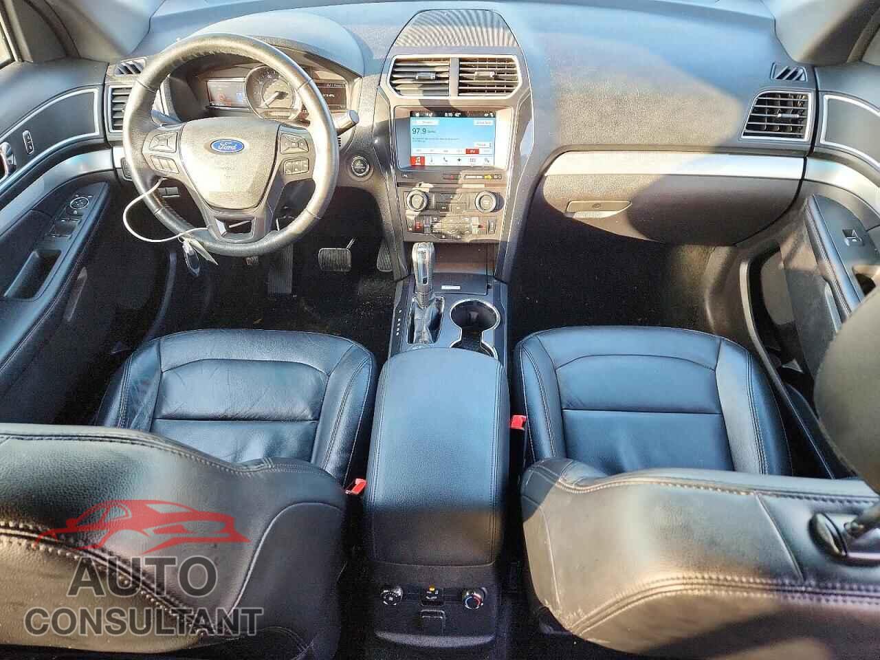 FORD EXPLORER 2017 - 1FM5K8D83HGA40182