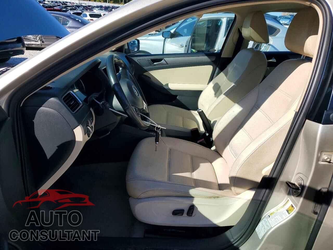 VOLKSWAGEN JETTA 2013 - 3VWLL7AJ5DM226877