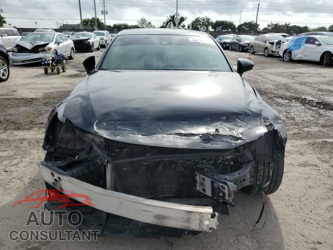 LEXUS IS 2017 - JTHBA1D27H5051256