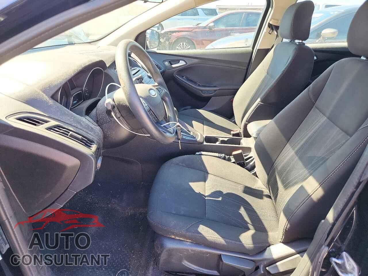 FORD FOCUS 2017 - 1FADP3K29HL216846