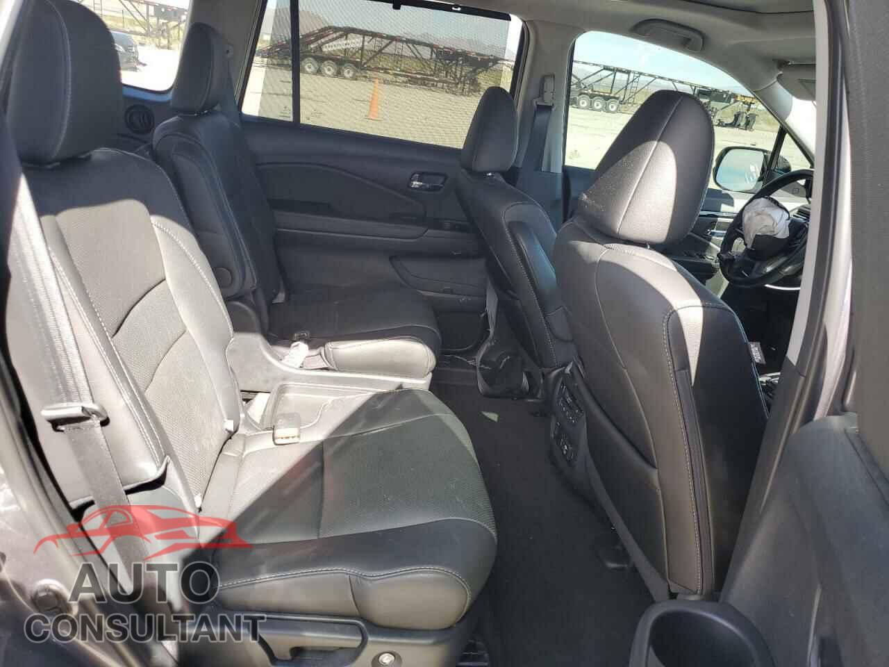 HONDA PILOT 2021 - 5FNYF6H03MB094648