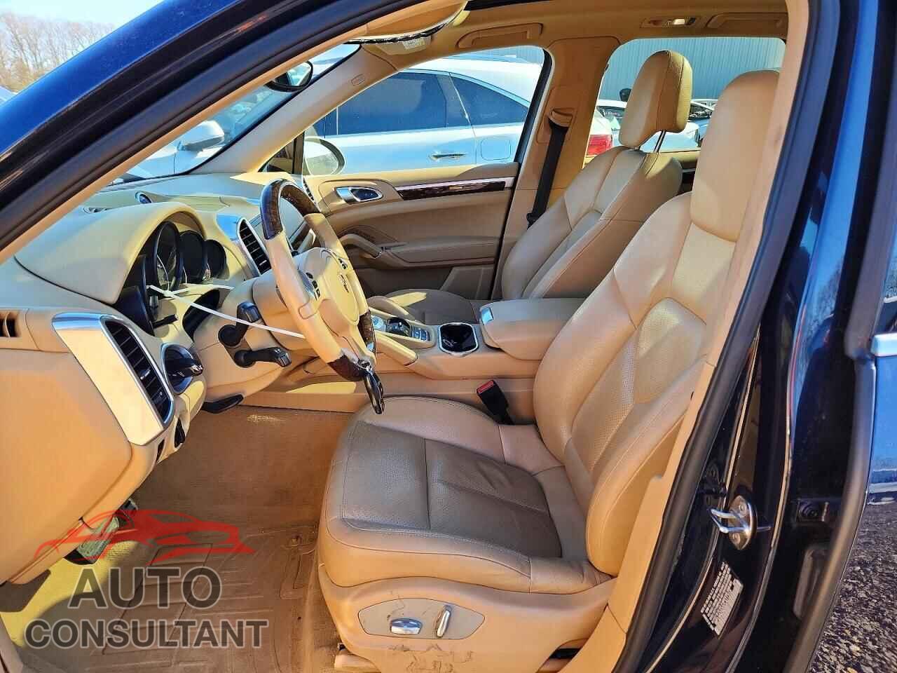 PORSCHE CAYENNE 2012 - WP1AA2A20CLA11210