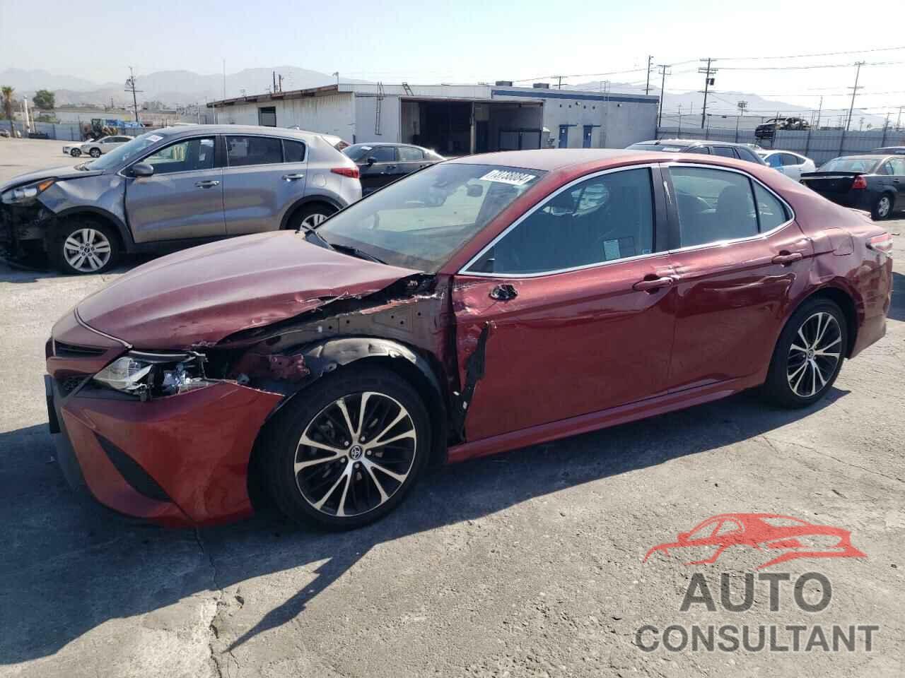 TOYOTA CAMRY 2018 - 4T1B11HK8JU652873