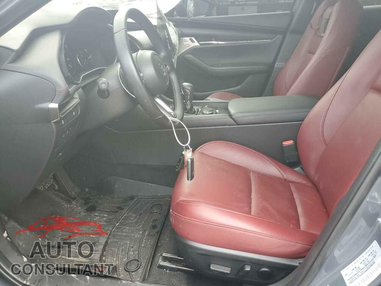 MAZDA 3 2023 - JM1BPBLM3P1618402