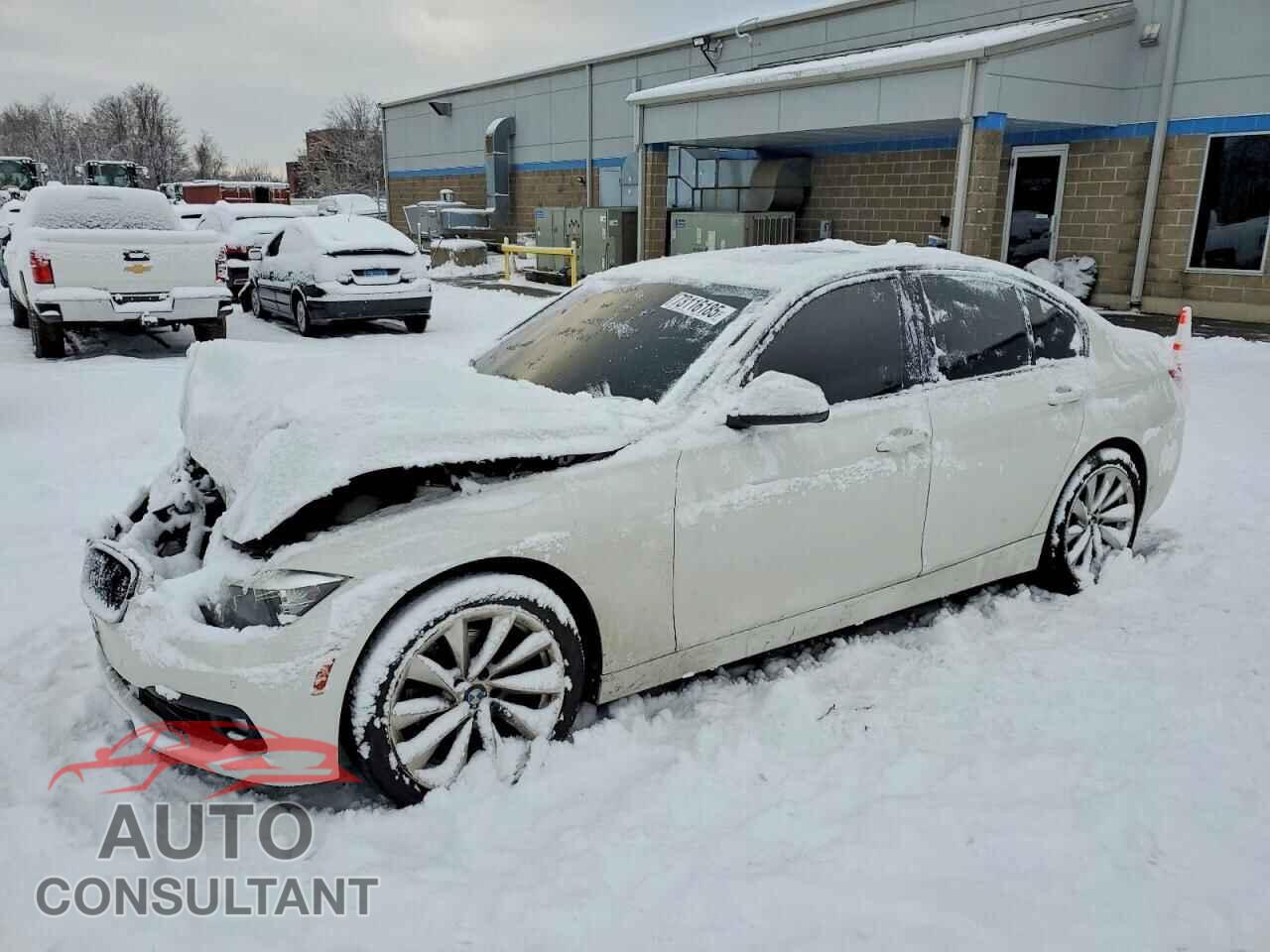 BMW 3 SERIES 2016 - WBA8E5G55GNU22178