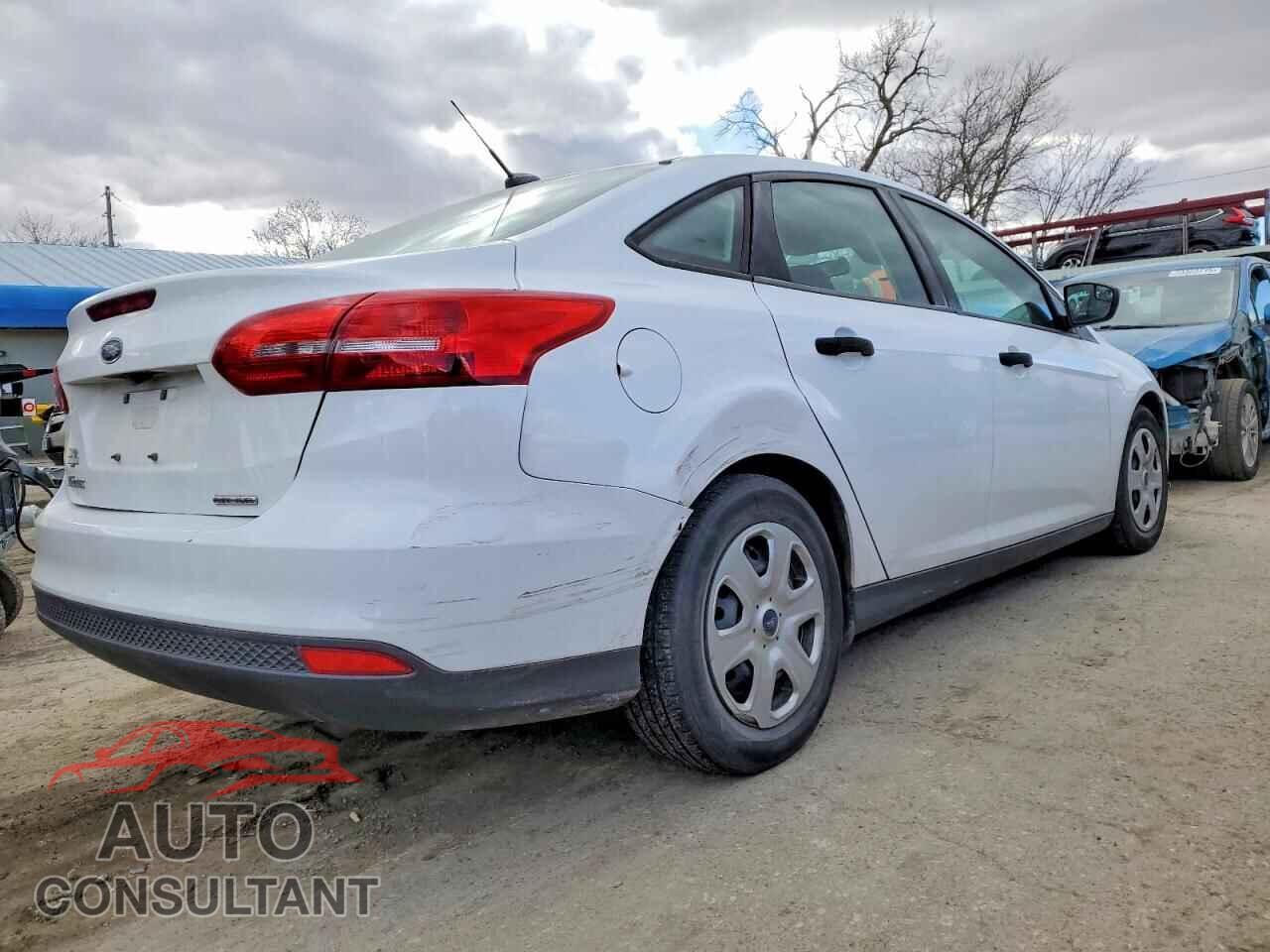 FORD FOCUS 2016 - 1FADP3E26GL361241