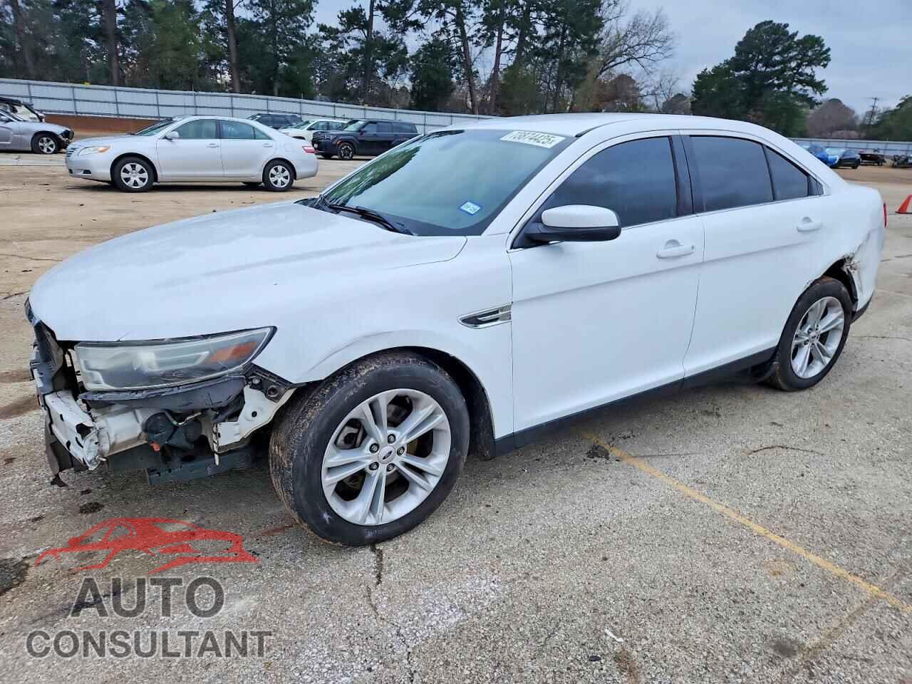 FORD TAURUS 2015 - 1FAHP2E82FG192245