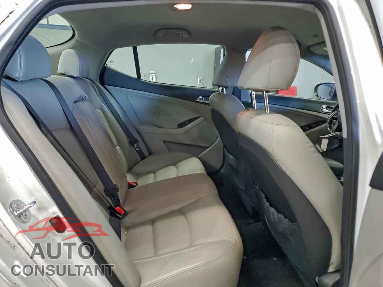 KIA OPTIMA 2012 - 5XXGN4A79CG008409