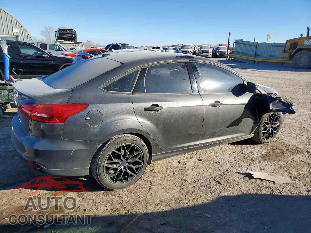 FORD FOCUS 2017 - 1FADP3E26HL283920