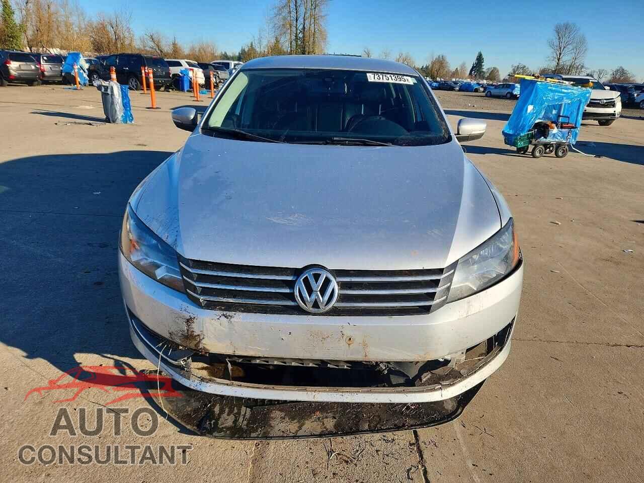 VOLKSWAGEN PASSAT 2014 - 1VWAP7A34EC002323