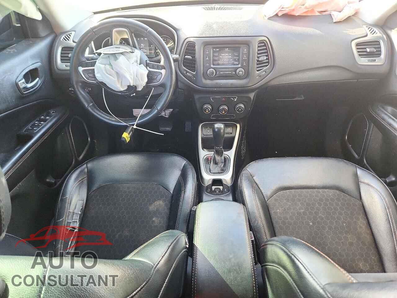 JEEP COMPASS 2017 - 3C4NJCBB6HT668712