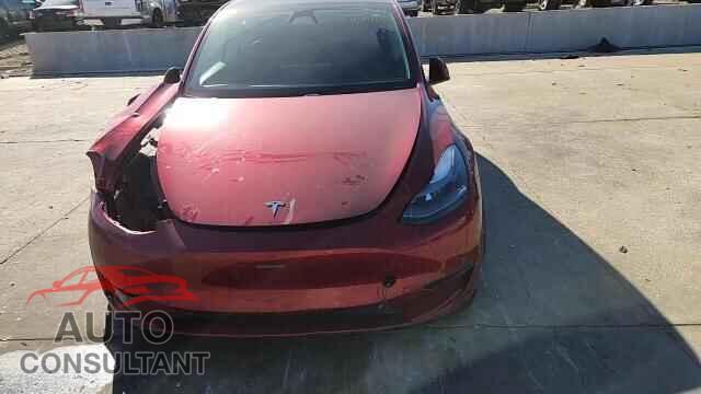 TESLA MODEL Y 2024 - 7SAYGAEEXRF018404