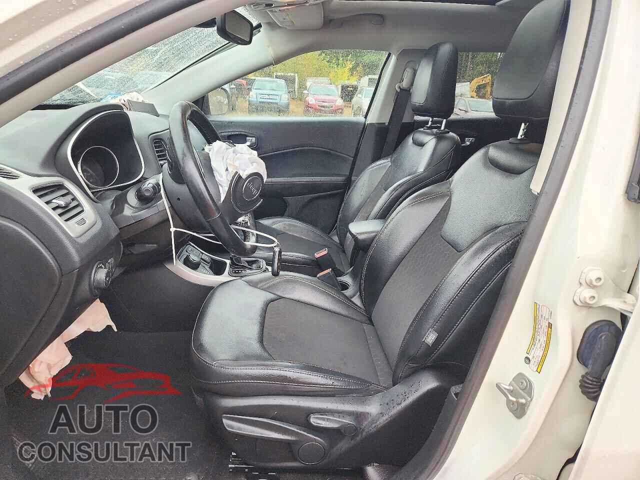 JEEP COMPASS 2020 - 3C4NJDBB0LT228841