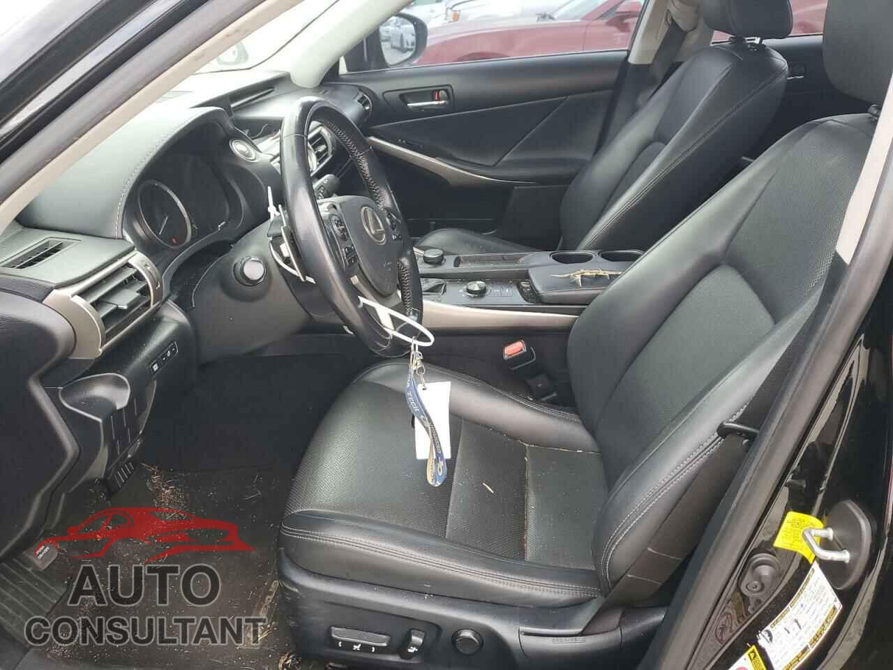 LEXUS IS 2015 - JTHBF1D20F5067751