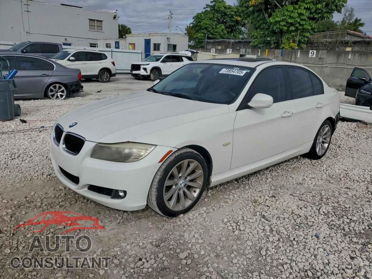 BMW 3 SERIES 2011 - WBAPH7C51BE851475