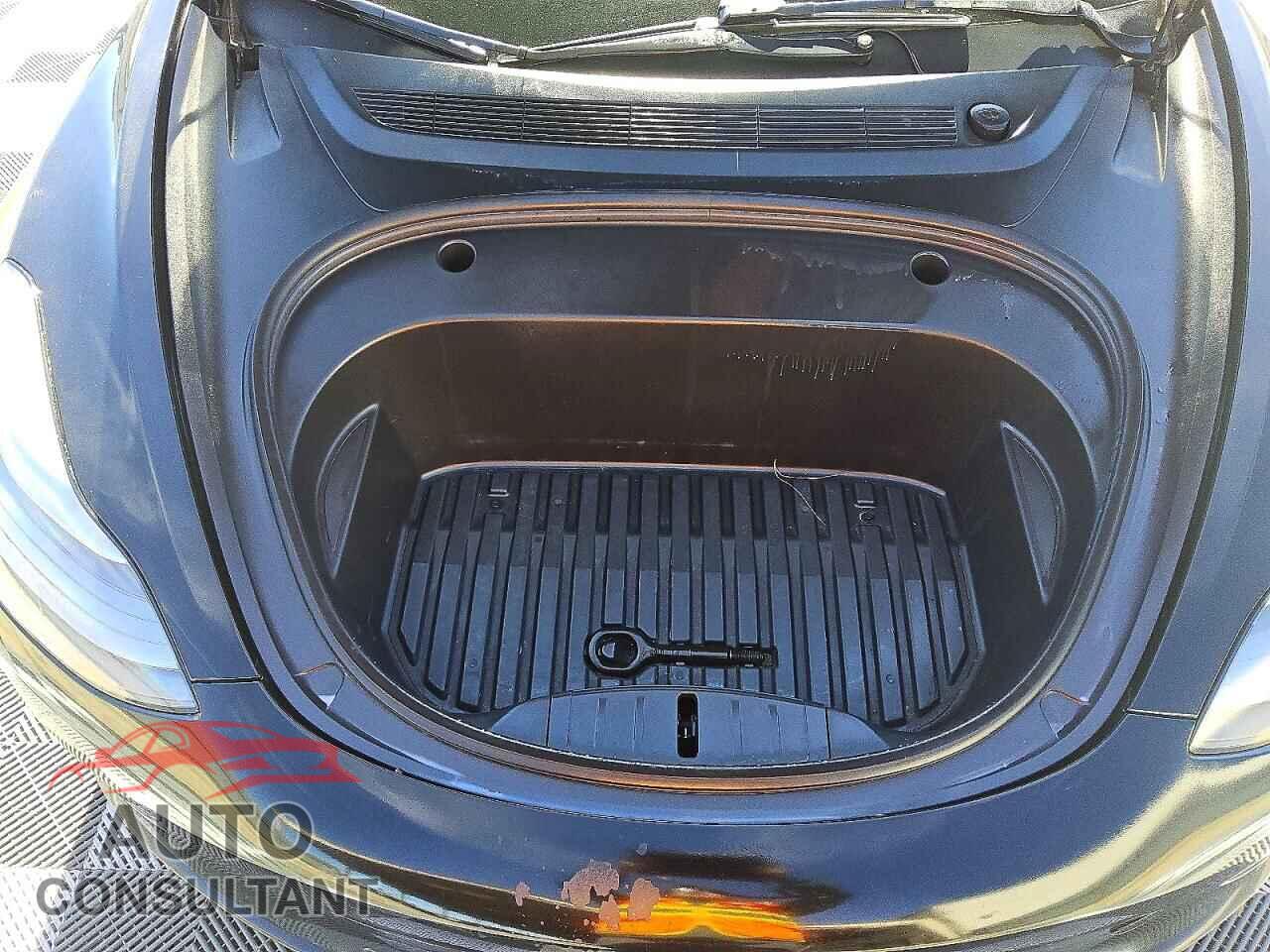TESLA MODEL 3 2022 - 5YJ3E1EA5NF304021