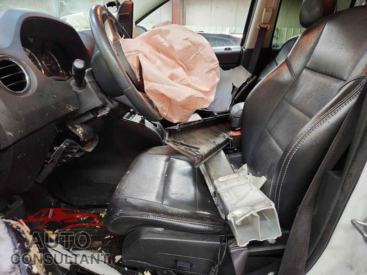 JEEP COMPASS 2013 - 1C4NJDCBXDD101388