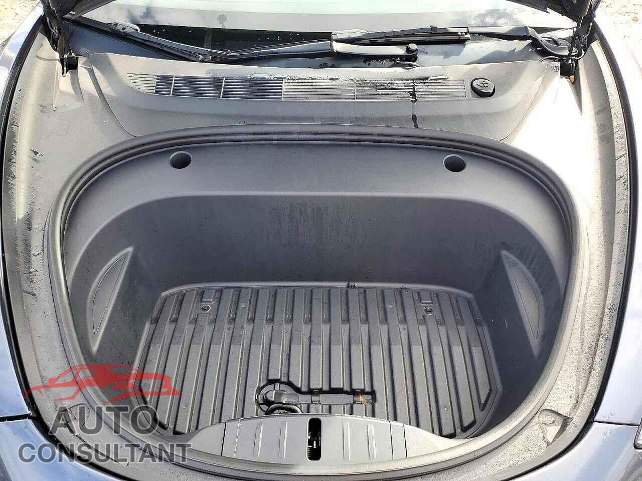 TESLA MODEL 3 2022 - 5YJ3E1EA3NF285498