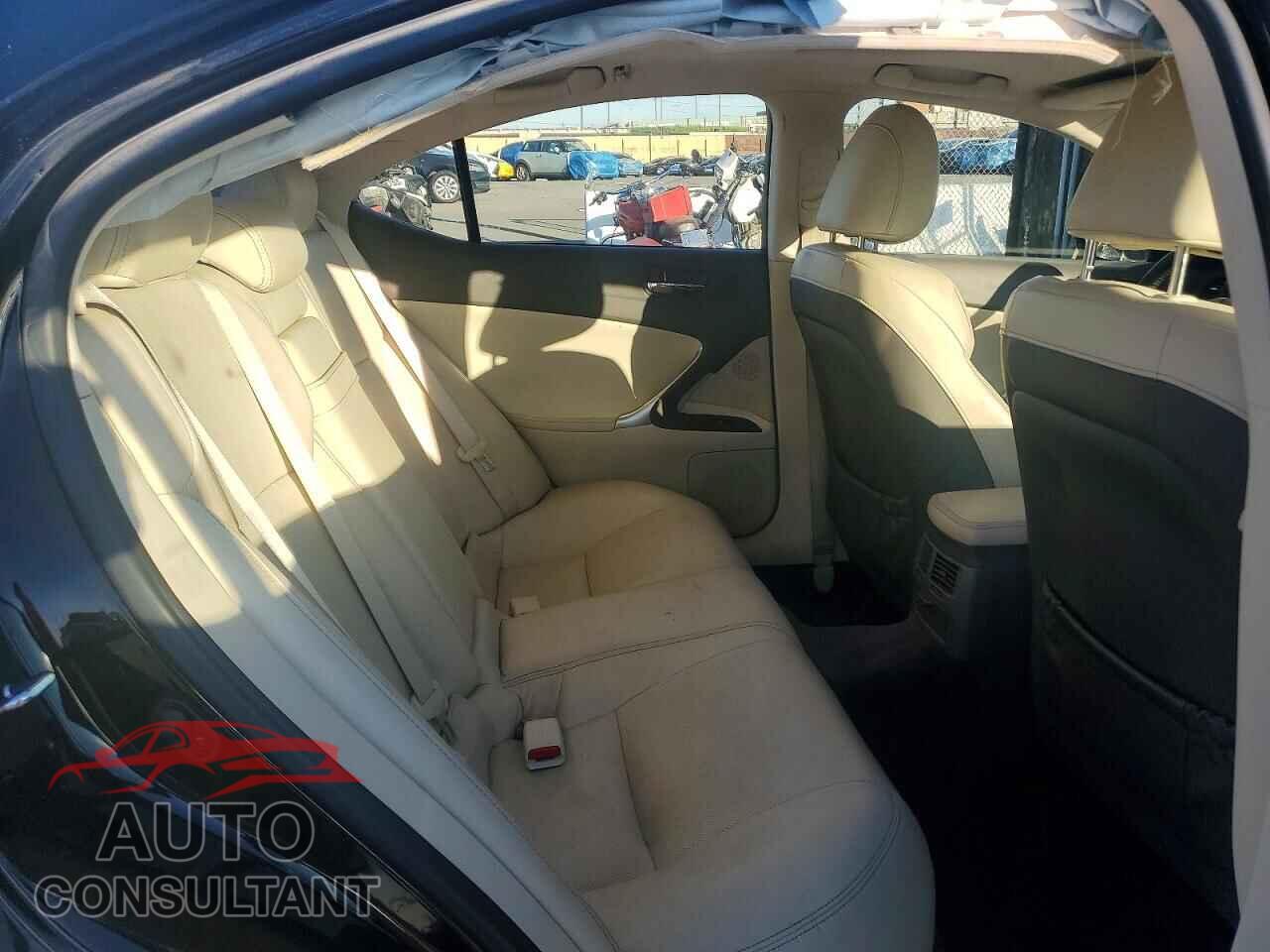 LEXUS IS 2010 - JTHBF5C24A5111641