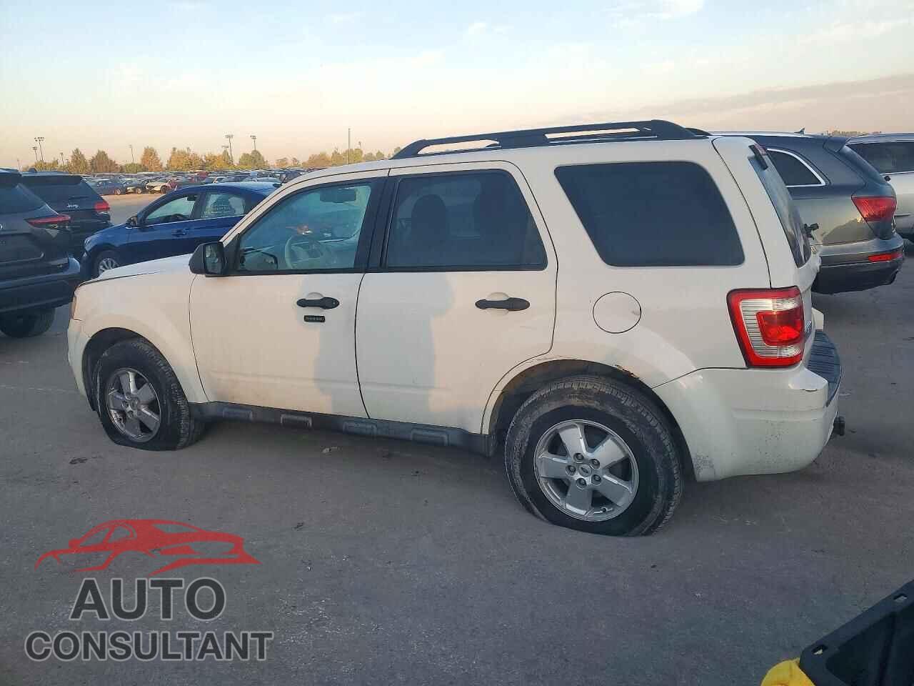FORD ESCAPE 2011 - 1FMCU0D75BKA13788
