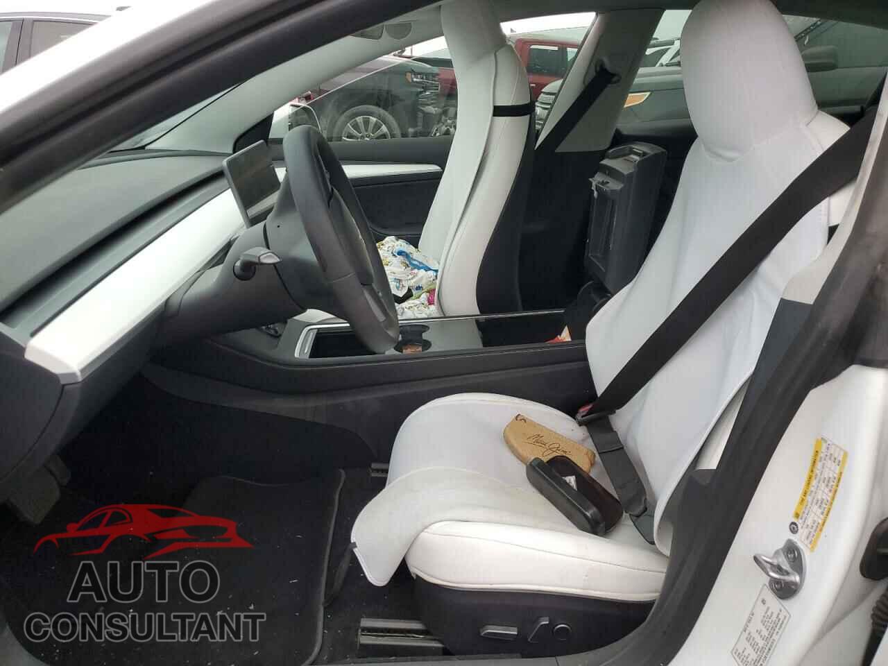 TESLA MODEL 3 2022 - 5YJ3E1EA5NF327573