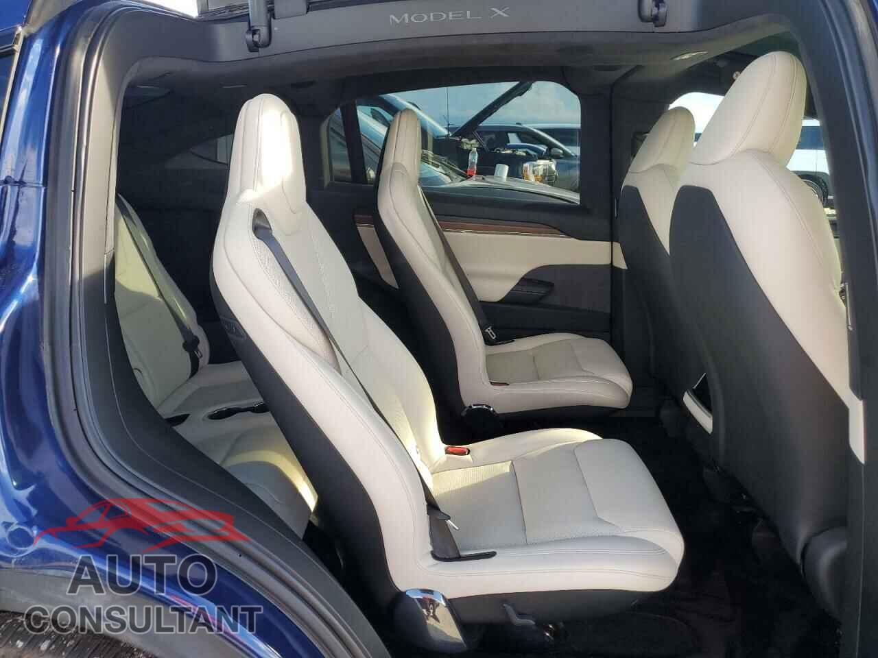 TESLA MODEL X 2022 - 7SAXCBE55NF334770