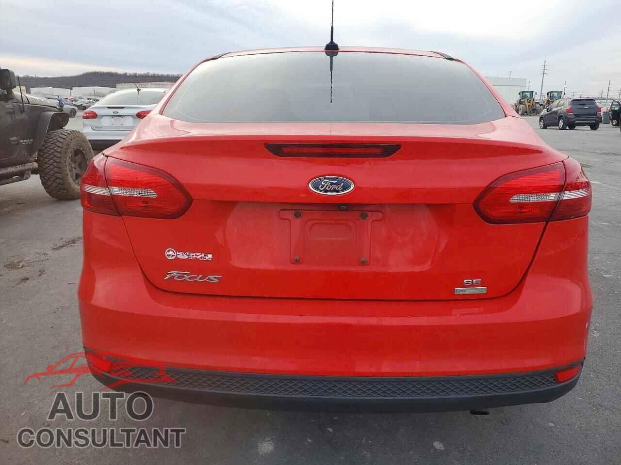 FORD FOCUS 2017 - 1FADP3FE2HL317361