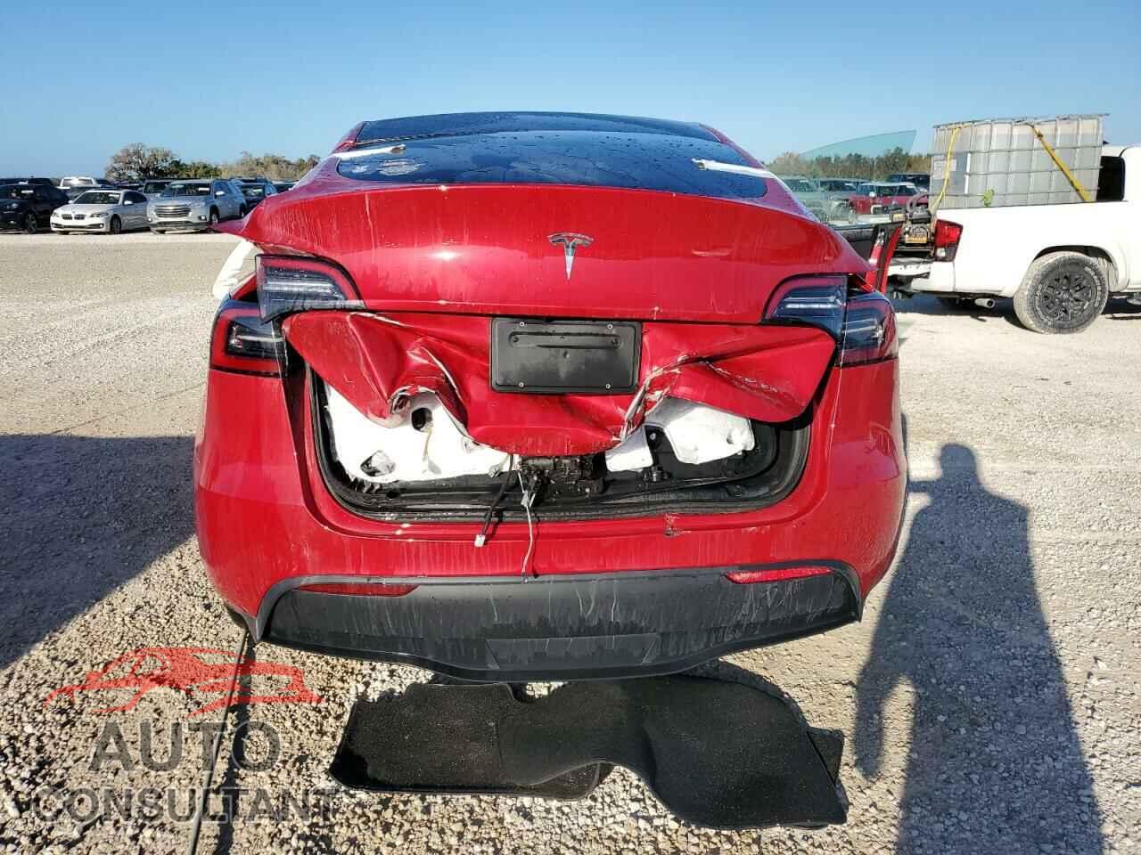 TESLA MODEL Y 2023 - 7SAYGAEE7PF827288
